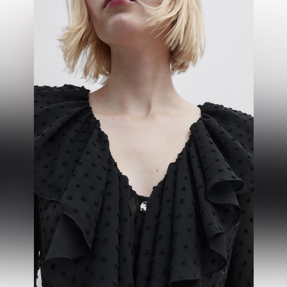 NWT Massimo Dutti Black Midi dress with gold-toned buttons - Studio size XS
